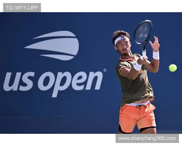 布云朝克特不敌德米纳尔遗憾出局无缘晋级中网男单第二轮