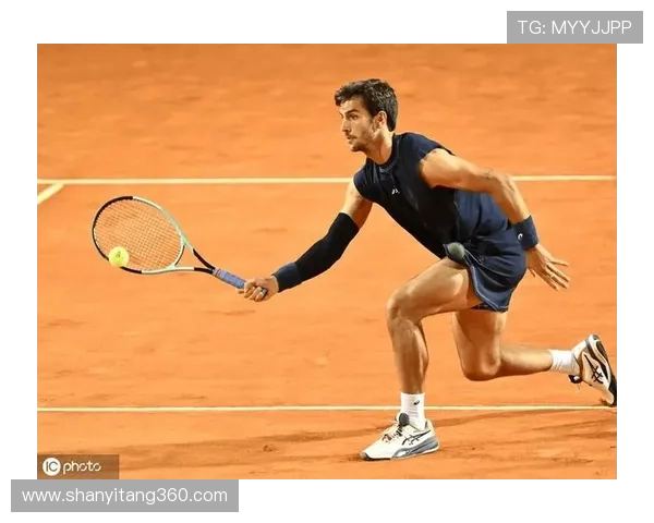 ATP大师赛总决赛精彩对决 穆塞蒂挑战弗里茨争夺年度冠军