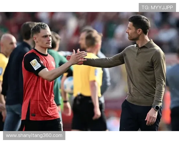 43岁阿隆索执教危机显现 皇马连续三场未胜 引发下课风波 43岁阿隆索执教危机显现 皇马连续三场未胜 引发下课风波