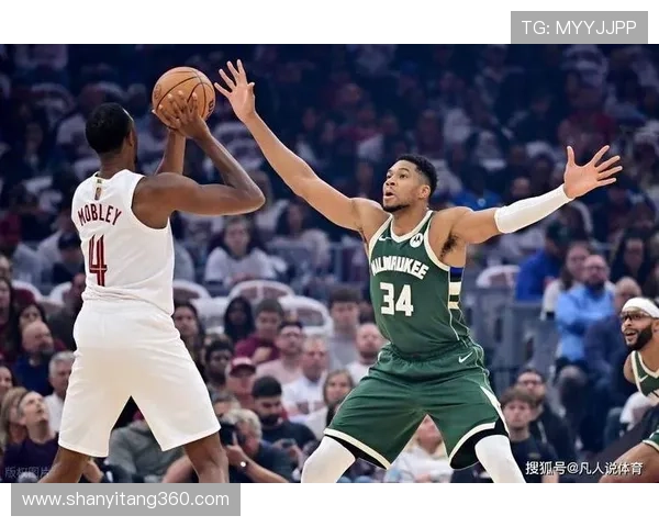 字母哥32分钟内表现出色却无力挽回局势贡献26分11板8助令人唏嘘